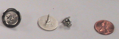 Pin with GNU logo