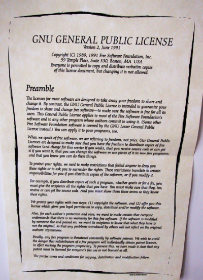 Poster with GPLv2 preamble, full size